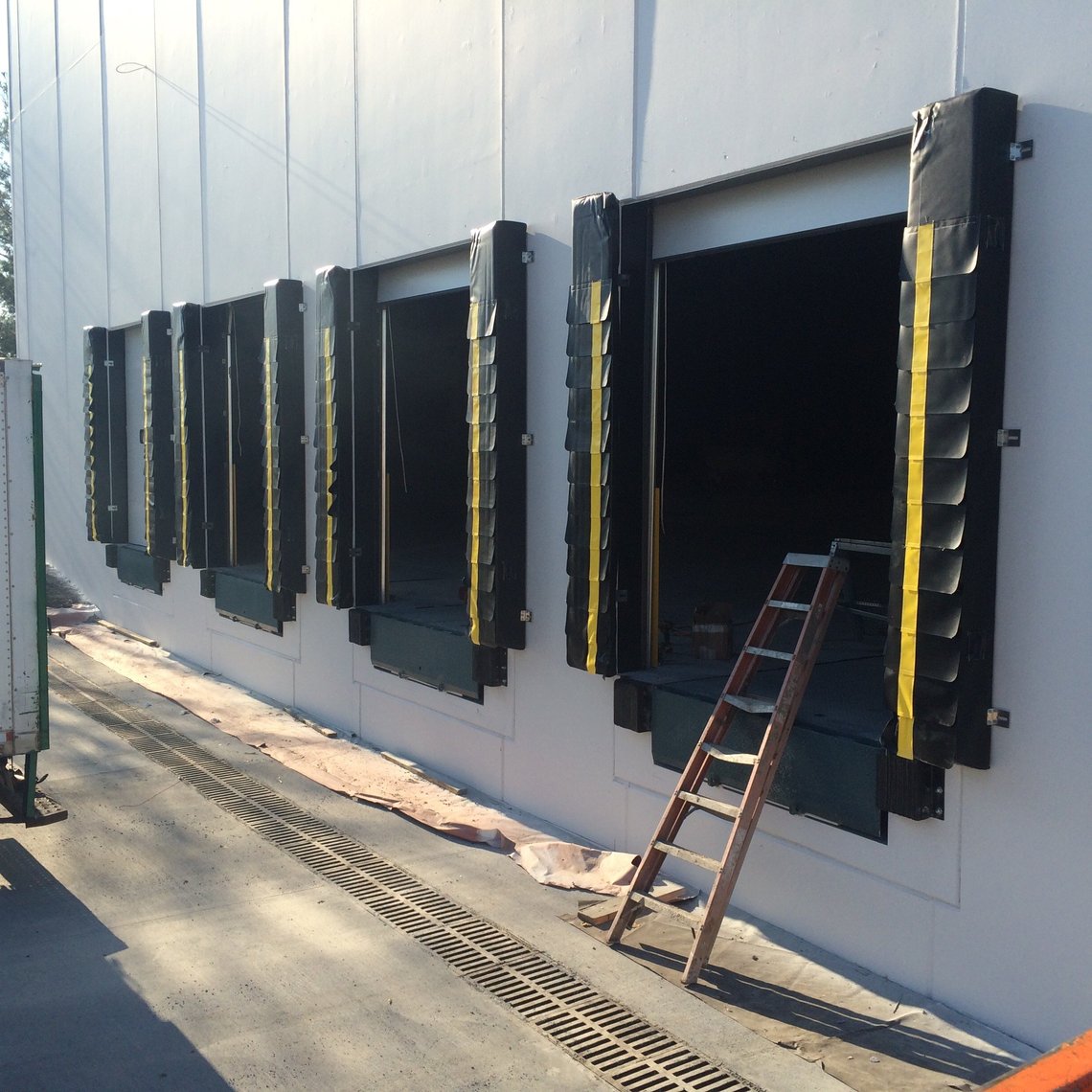 List 105+ Pictures Ccp West & Pavilion Buildings Loading Dock