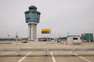 LaGuardia Airport (LGA)